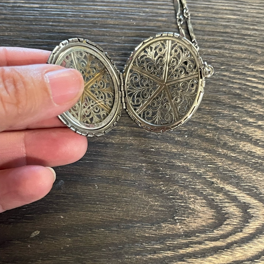 Jewelry Bundle - Picture 6 of 8